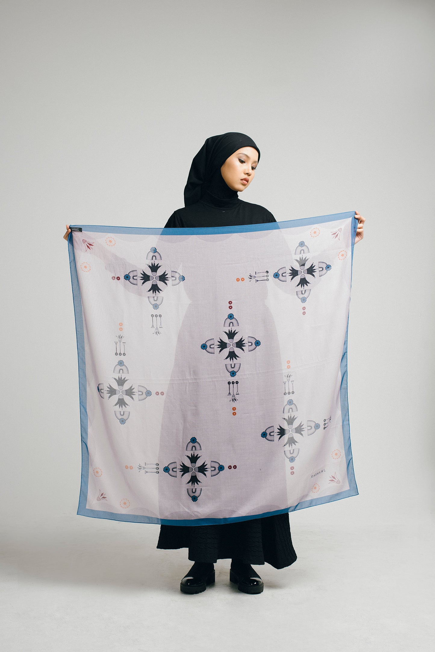 RASHAWL SCARF MENKAURE WHIMSICAL WHITE