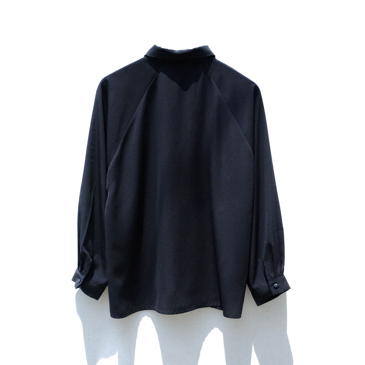 RASHAWL OLEANDER RAGLAN SHIRT