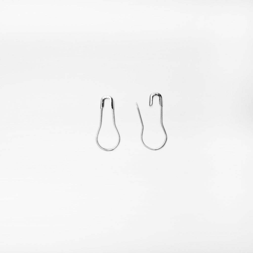 RASHAWL SILVER METAL SAFETY PIN