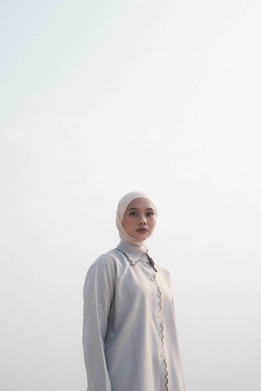 DAYCLOTH SKY SCALLOP SHIRT