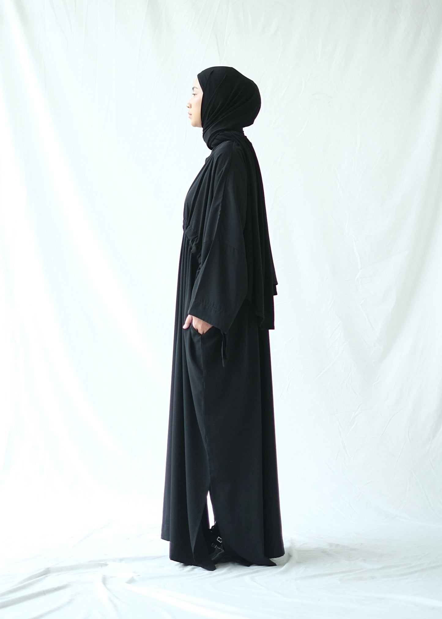 RASHAWL TABUK DRAWSTRING ABAYA