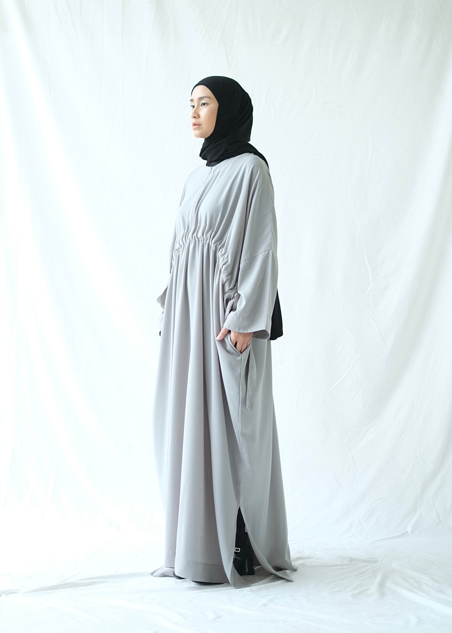 RASHAWL TABUK DRAWSTRING ABAYA