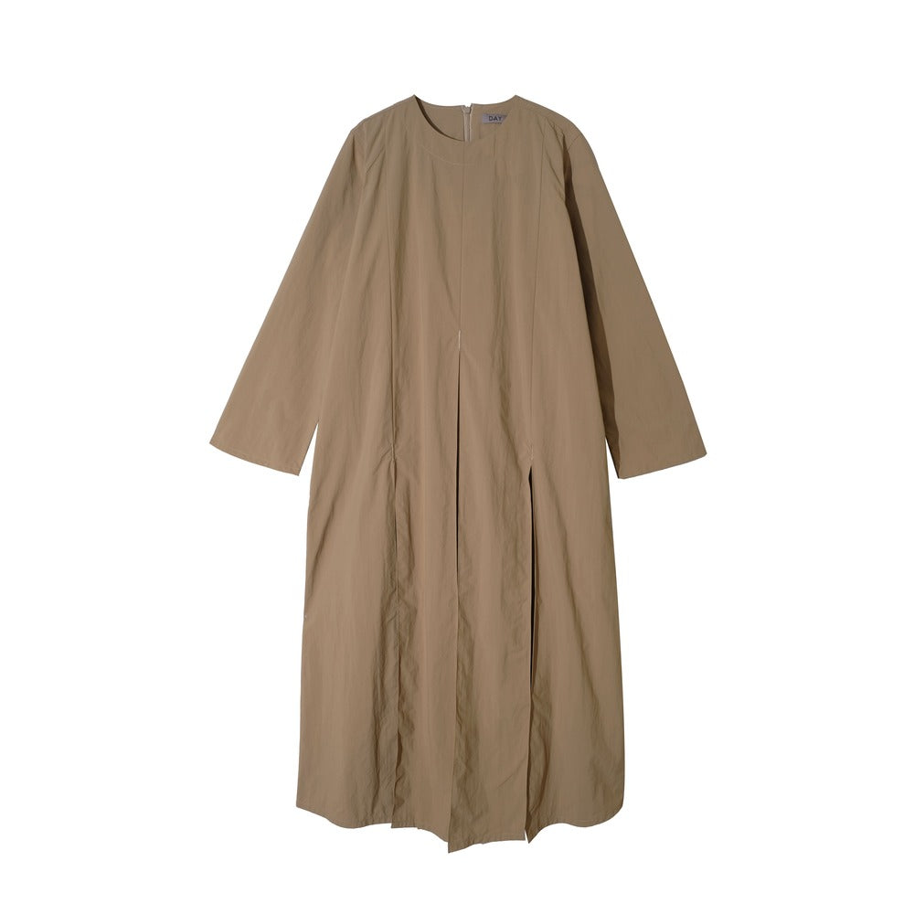 DAYCLOTH CORAL SLIT DRESS CAMEL