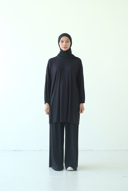 RASHAWL LOUNGE SET WITH BERGO