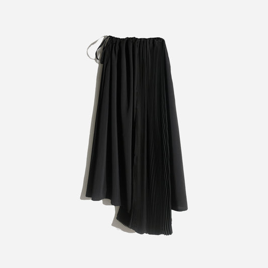 RASHAWL BUNDLING 05 - TALLINN SKIRT BLACK + MONOBE DADDY SHIRT WITH PLEATS BLACK