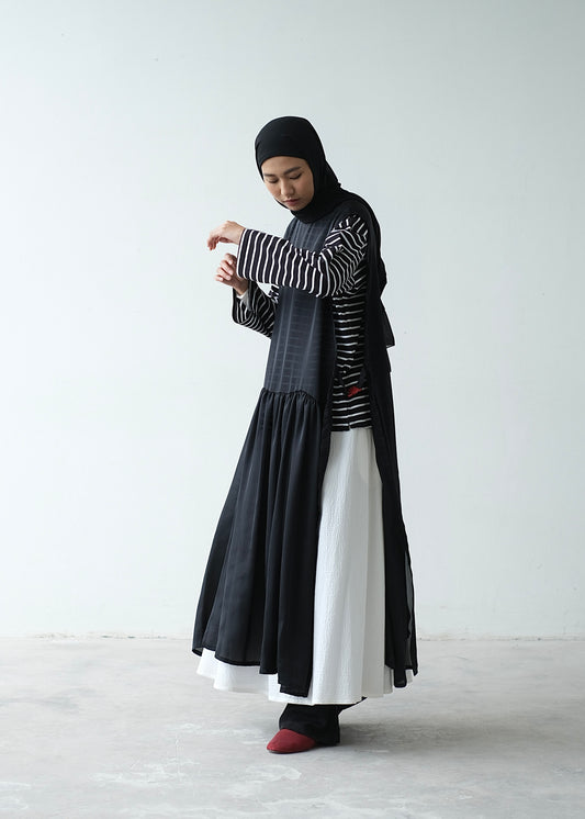 RASHAWL BASIL SIDE SLIT DRESS