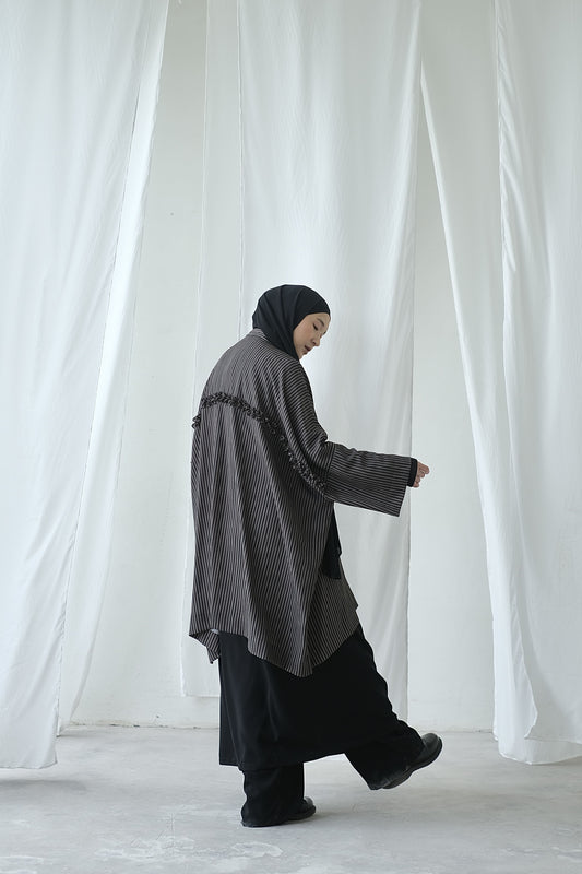 RASHAWL HUNTER OVERSIZED STRIPES FRILL SHIRT