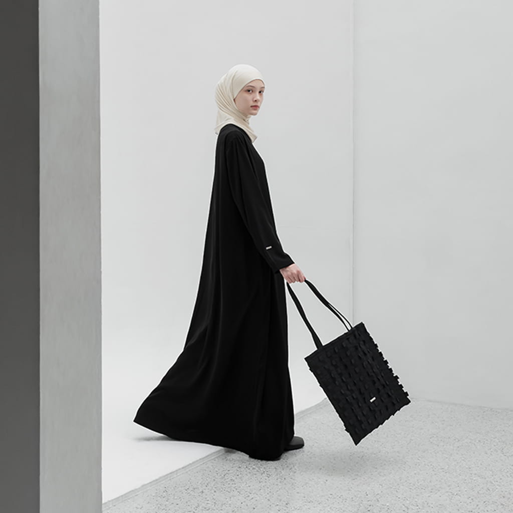 RASHAWL FORM TOTE