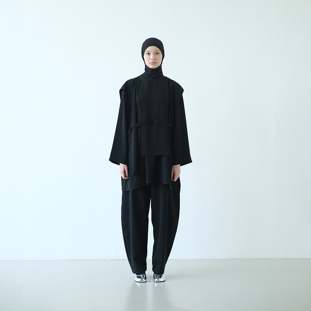 RASHAWL KARASUMA LAYERED TOP