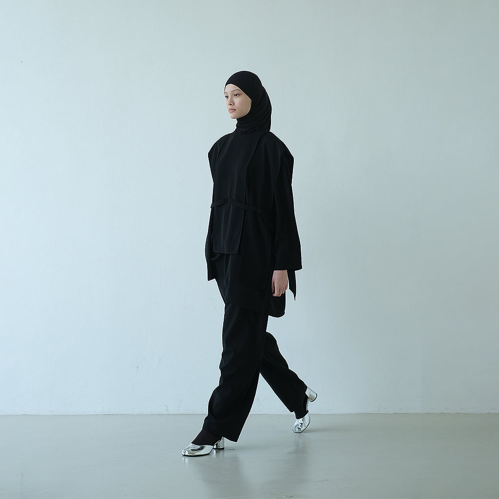 RASHAWL KARASUMA LAYERED TOP