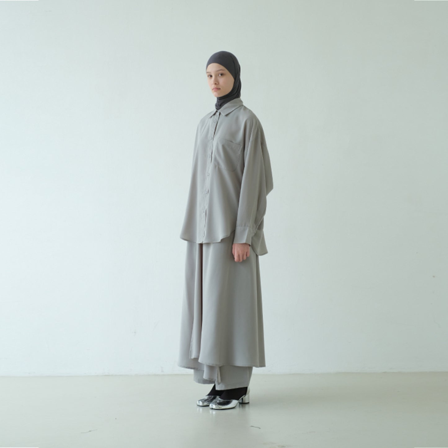 RASHAWL KUJODORI BASIC SHIRT