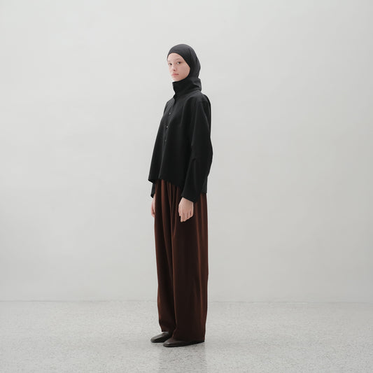 RASHAWL NOIR HIGH NECK STRUCTURED SHIRT