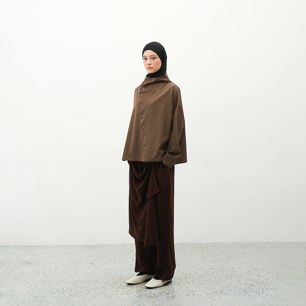 RASHAWL TORII HIGH NECK SILVER BUTTON