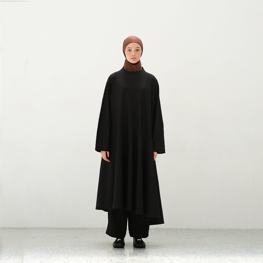 RASHAWL TERABE ASSYMETRIC BARREL SLEEVE DRESS