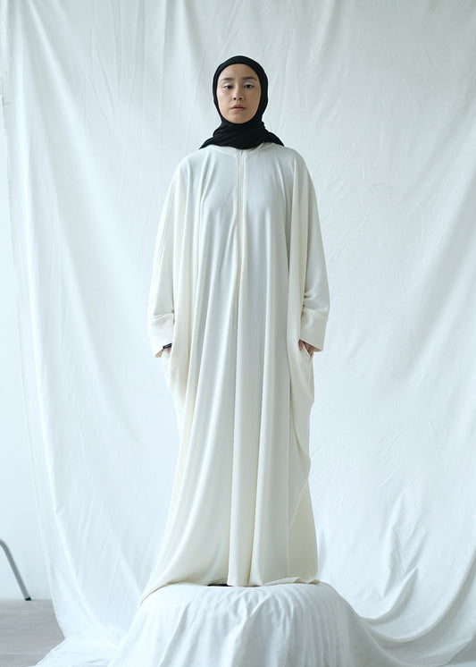 RASHAWL BUNDLING 2 (KHARJ LOOSE ABAYA BW DAN EASSI INSTANT FRENCH KHIMAR COFFEE)