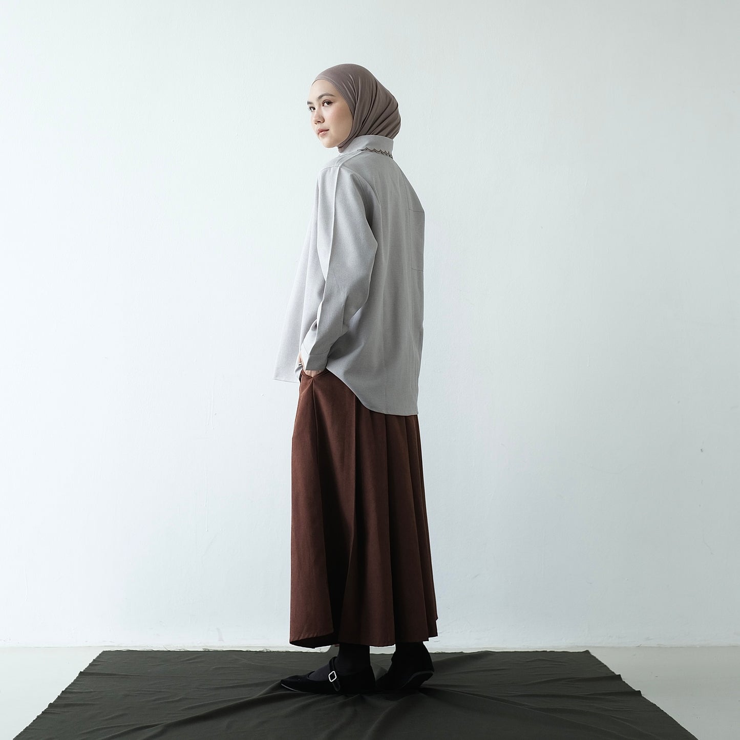 DAYCLOTH SKY SCALLOP SHIRT