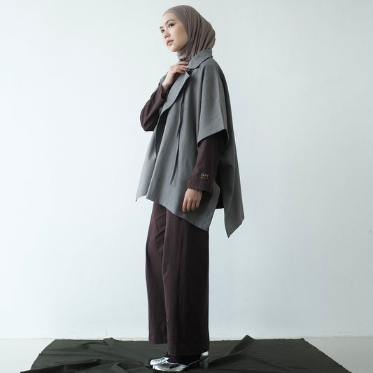 DAYCLOTH PORA OVERSIZED ASSYMETRIC VEST GREY