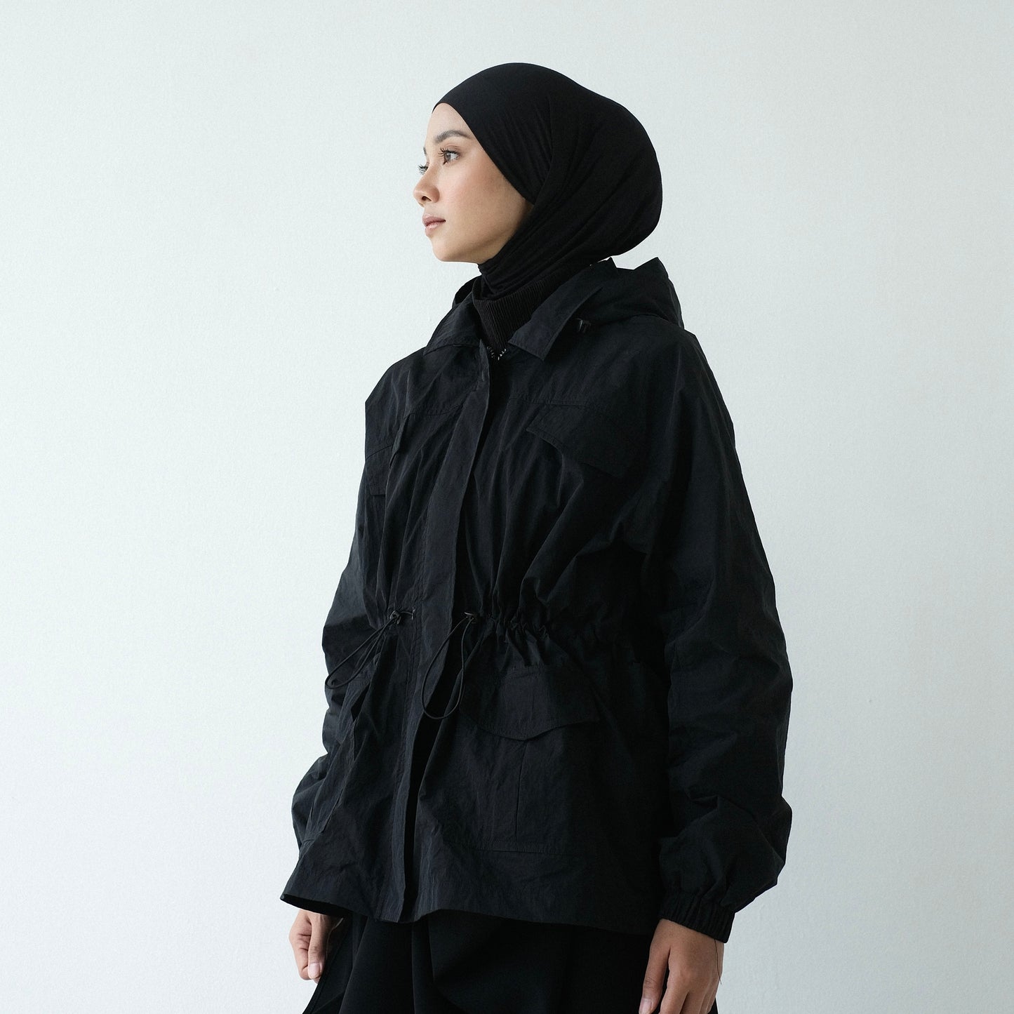 RASHAWL BUNDLING 1 ( PARACHUTE PARKA DAN EASSI INSTANT HIJAB COCONUT)