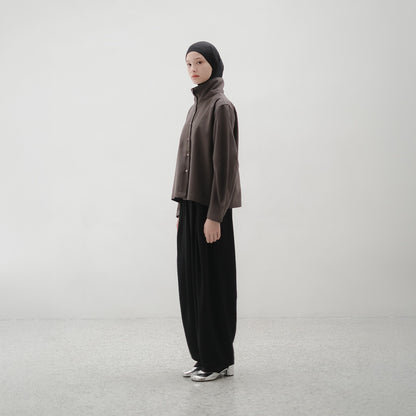 RASHAWL NOIR HIGH NECK STRUCTURED SHIRT