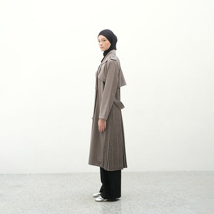 RASHAWL MATSUURA TRENCH COAT BACK PLEATS
