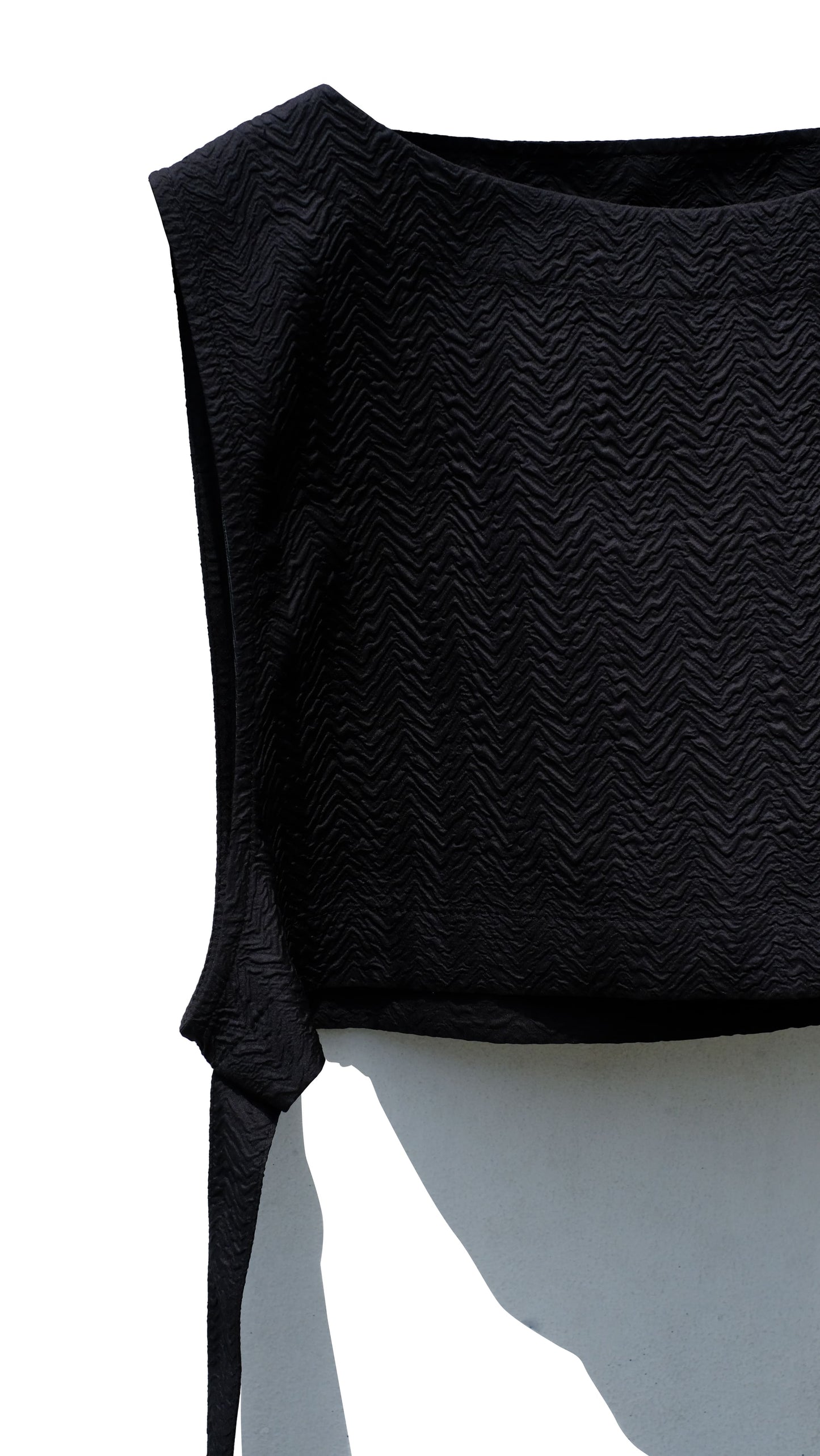 RASHAWL ROSE CROP VEST
