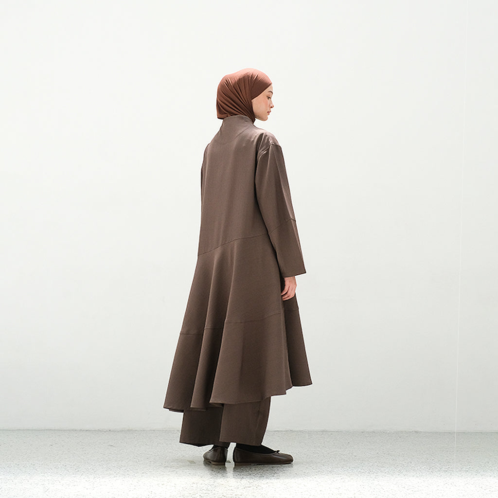 RASHAWL TERABE ASSYMETRIC BARREL SLEEVE DRESS